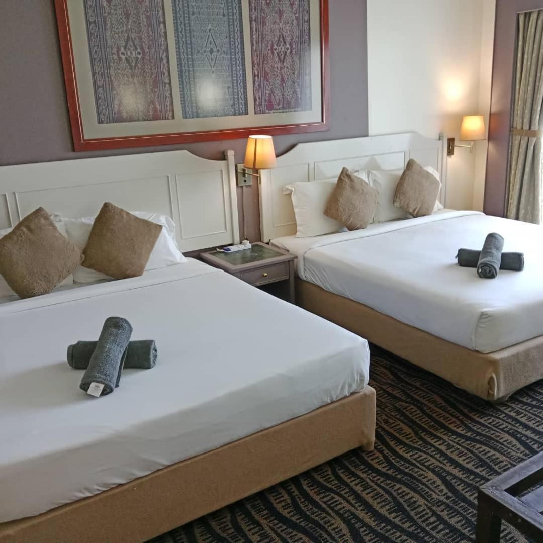 Rainbow Paradise Beachfront Penang Tanjung Bungah  Zewnętrze zdjęcie